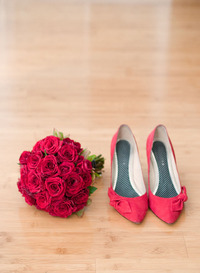 ピンクの花と靴